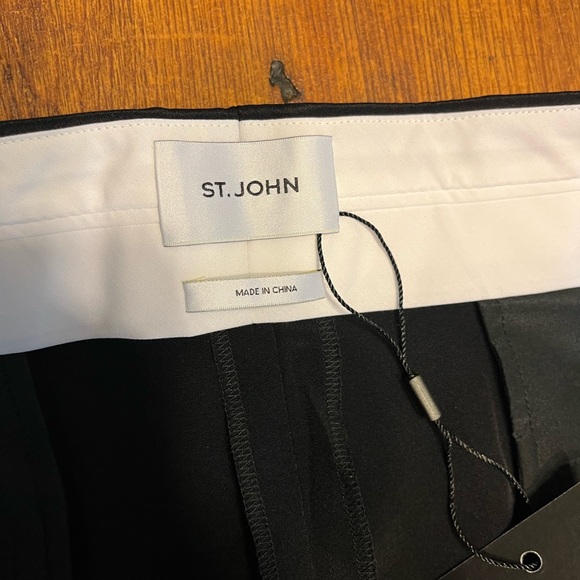 NWT!!! St. John Sleek Black Pants with Pockets - Picture 8 of 12